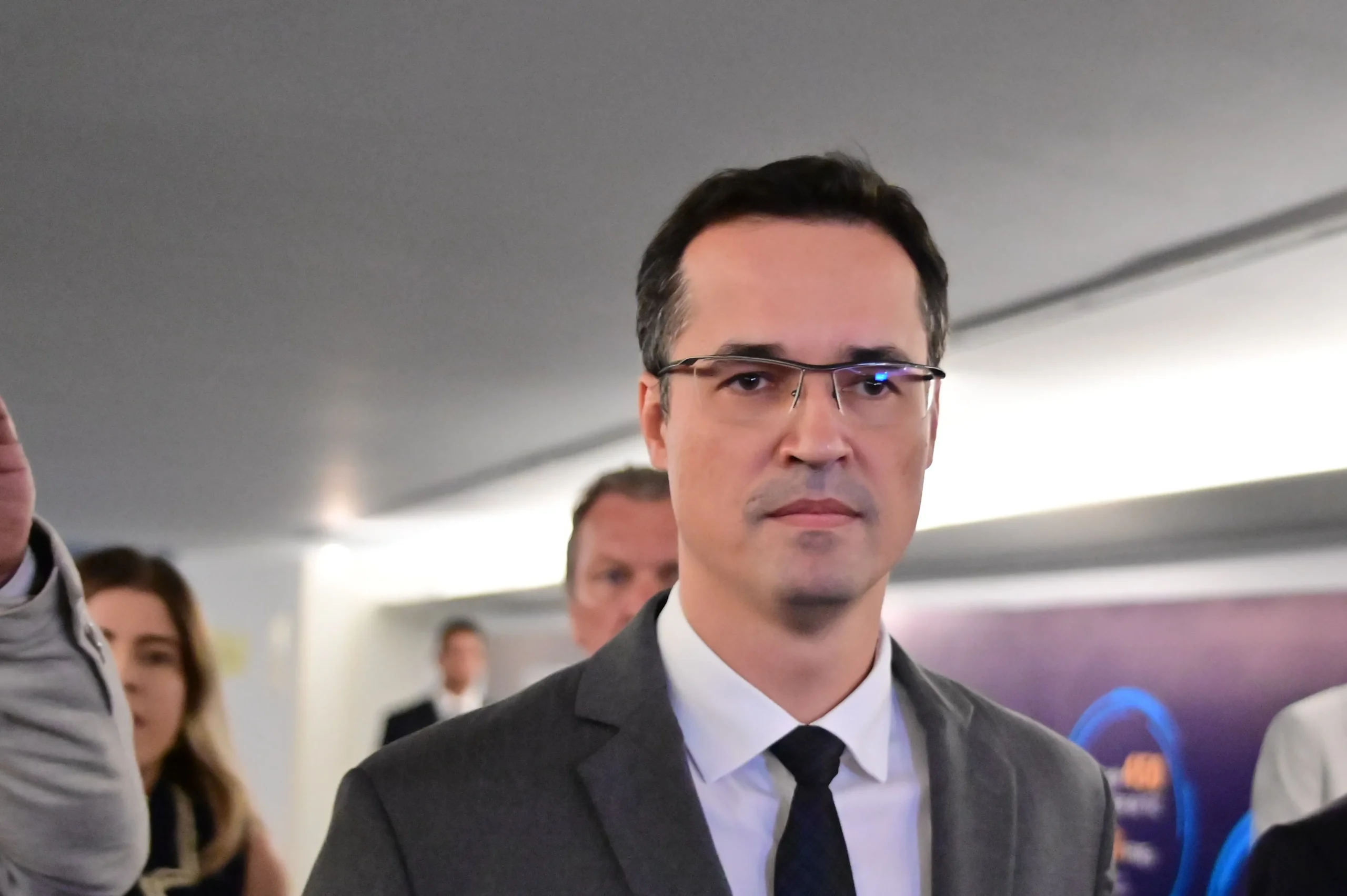 TSE adia julgamento sobre registro de candidatura de Deltan Dallagnol